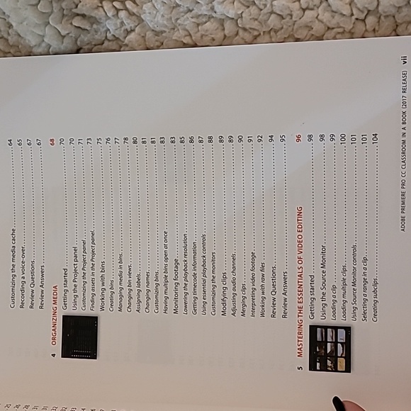 New Adobe Premiere Pro CC 2017 release paperback book with CD - Picture 5 of 12